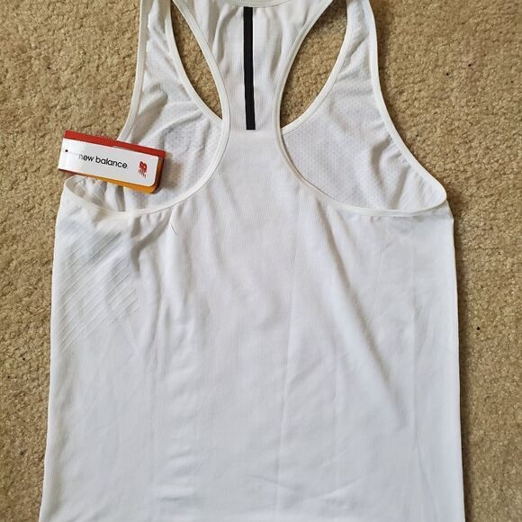 NEW BALANCE For Flywheel White Tank - Picture 10 of 15